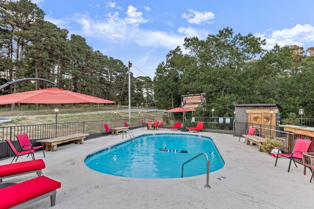 Stonegate Lodge 2 Queen Beds Wifi 50In Roku Tv Salt Water Pool Room #105 Юрика Спрингс Экстерьер фото